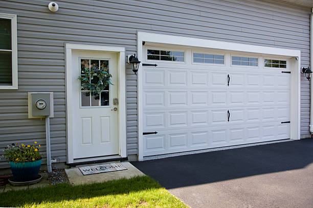 24/7 Emergency Garage Door Panel Replacement experts in Hot Spring County County, AR